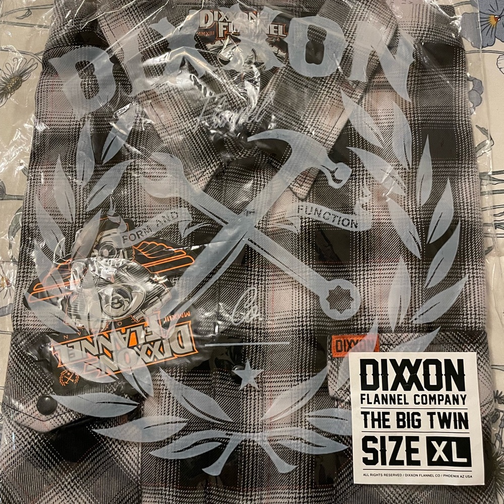 DIXXON Black and Gray the big twin Plaid Flannel Shirt XL